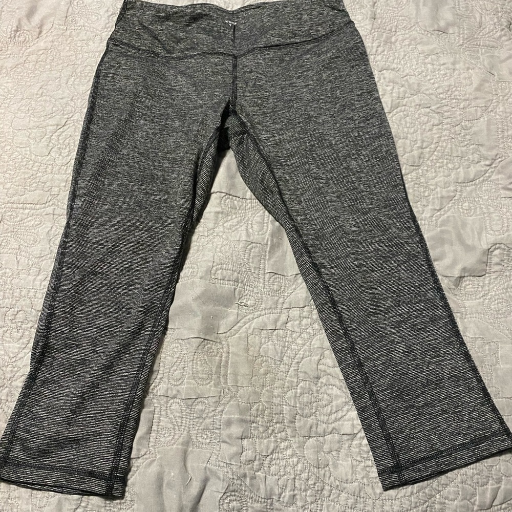 Tek Gear DryTek Cropped Leggings (Size: S)